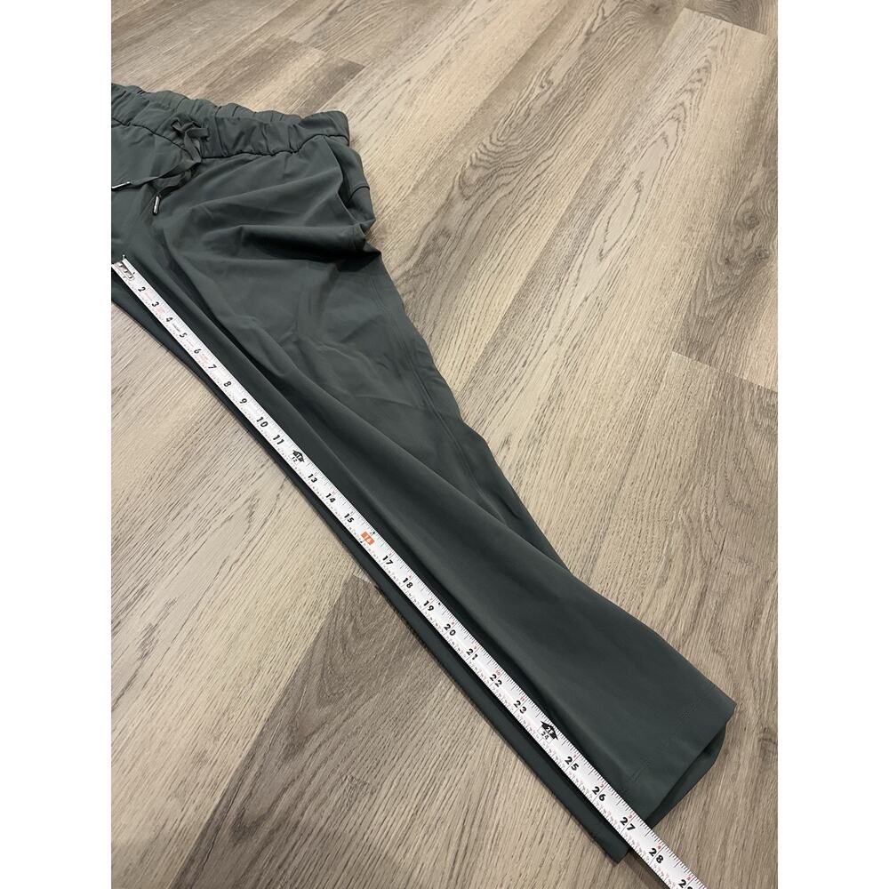 LULULEMON On The Fly Jogger Green Athleisure Pants Size 8 Inseam 27” - Picture 11 of 12
